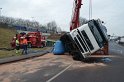 LKW umgestuerzt Niehler Hafen P162